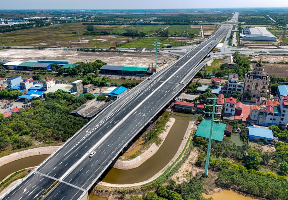 Ít ngày nữa, tỉnh nhỏ nhất Việt Nam sẽ khởi công tuyến đường ven sông Hồng 9.300 tỷ - ảnh 1