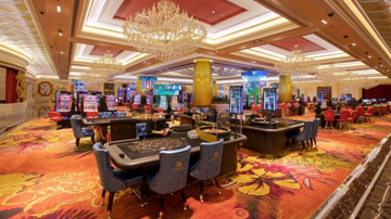 Đề xuất mức phí mới để mở cửa casino cho người Việt vào chơi