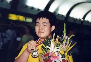 'Thần đồng' Toán học 40 lần đứng đầu cuộc thi, 2 lần liên tiếp giành HCV Olympic Toán quốc tế