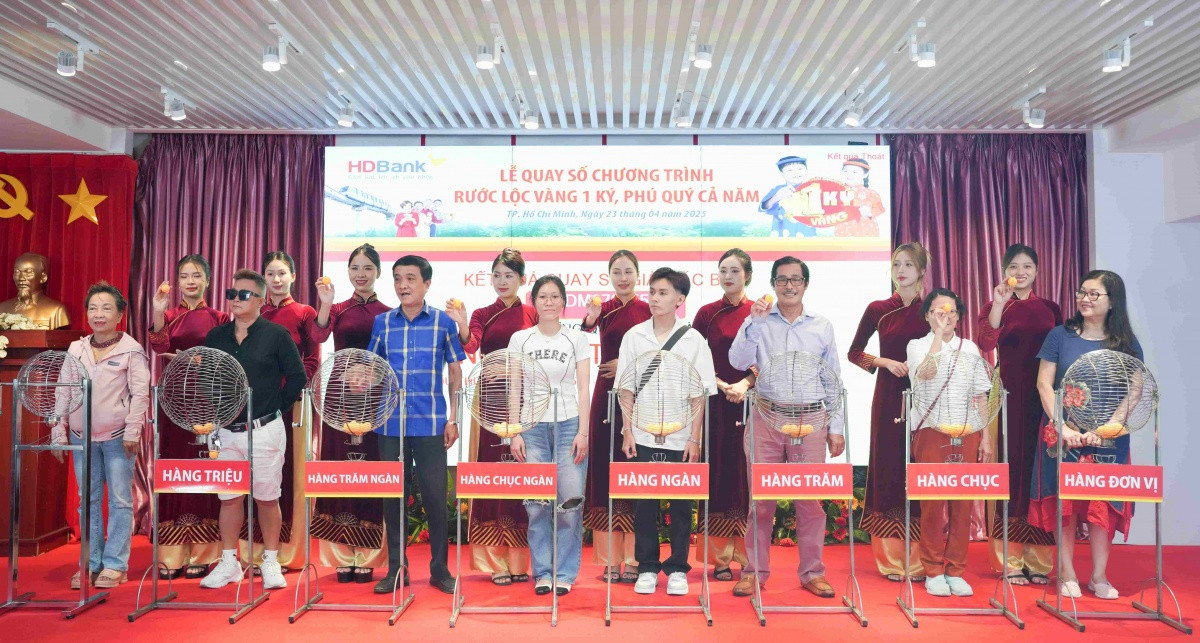 Điều gì giúp nữ khách hàng nhận được 1 ký vàng SJC?