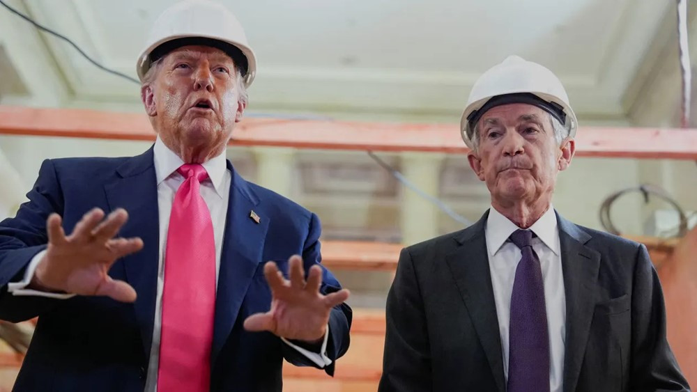 Ông Trump đe dọa kiện Chủ tịch Fed Jerome Powell, yêu cầu hạ lãi suất ngay lập tức - ảnh 1