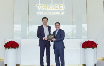 Chủ tịch THACO Trần Bá Dương đón tiếp khách VIP từ tập đoàn ô tô 4 tỷ USD