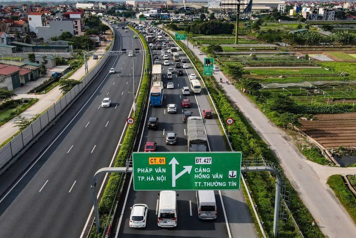 Thí điểm phân làn đường, cấm xe tải trên cao tốc Hà Nội - Hải Phòng, Pháp Vân - Cầu Giẽ- Ảnh 1. Thí điểm phân làn đường, cấm xe tải trên cao tốc Hà Nội - Hải Phòng, Pháp Vân - Cầu Giẽ- Ảnh 1.