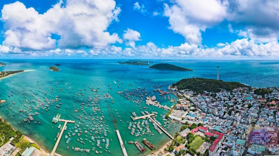 Phường đông dân nhất Việt Nam vươn mình trở thành trung tâm kinh tế biển- Ảnh 1. Phường đông dân nhất Việt Nam vươn mình trở thành trung tâm kinh tế biển- Ảnh 1.