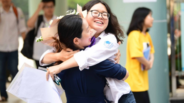Nhóm ngành giữ vững 'độ hot' mùa tuyển sinh ĐH năm nay: Con vào được là gia đình 'nở mày nở mặt', lương nghìn đô ngay từ khi ra trường
