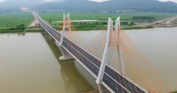 Sắp khánh thành cây cầu dây văng 1.500 tỷ kết nối Bắc Ninh - Hải Phòng