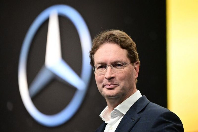 CEO Mercedes cảnh báo ngành ô tô châu Âu sẽ sụp đổ nếu cấm xe xăng - ảnh 1