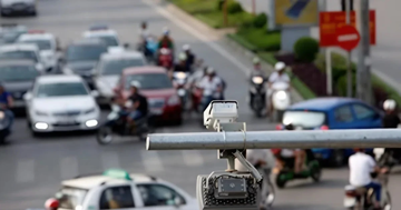 Lắp camera nhận diện biển số, kiểm soát khí thải ở TPHCM