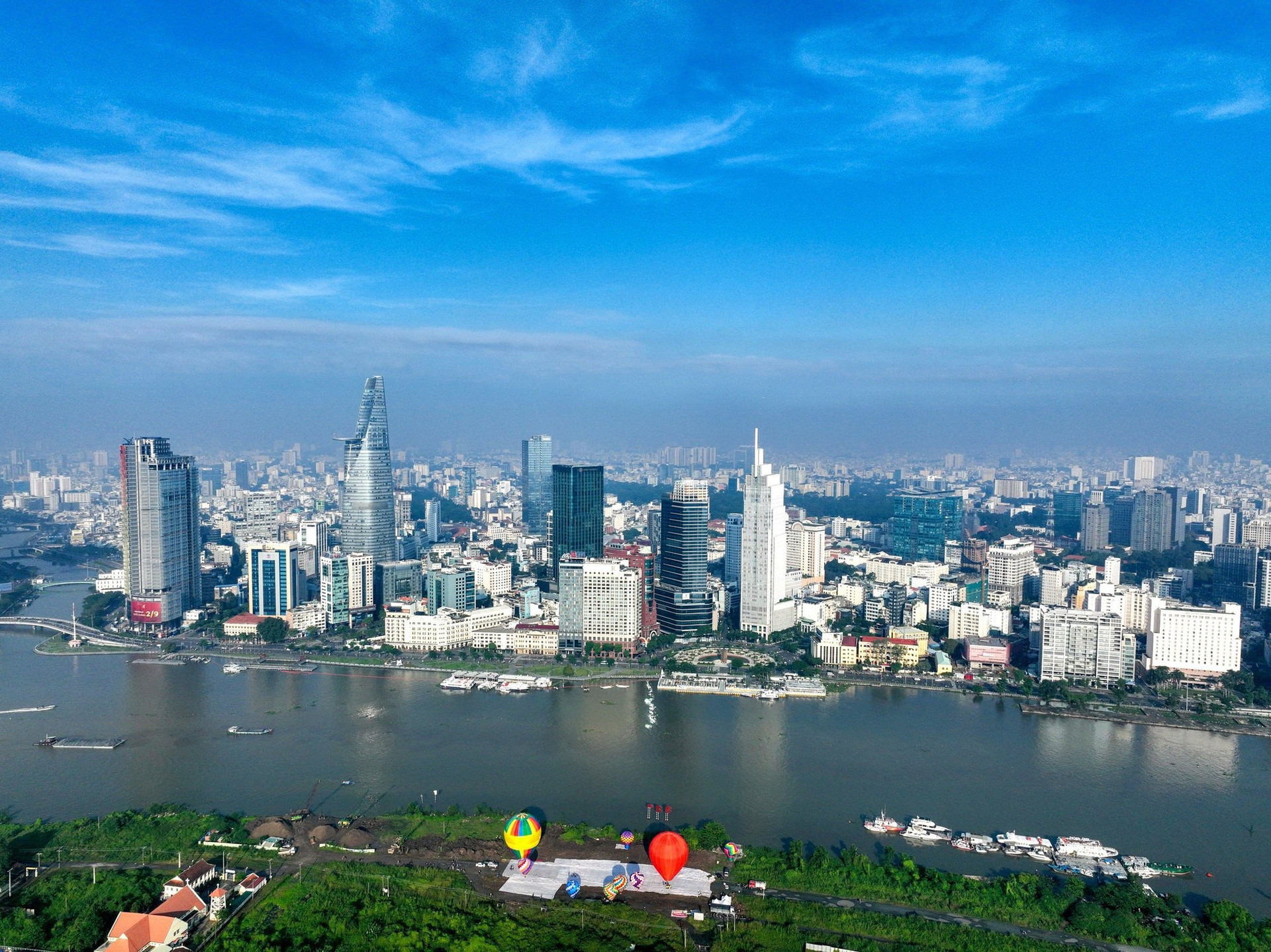 Thương vụ M&A nghìn tỷ của đại gia BĐS Malaysia: Hé lộ 'cơn khát' đất vàng tại TP. HCM- Ảnh 2.