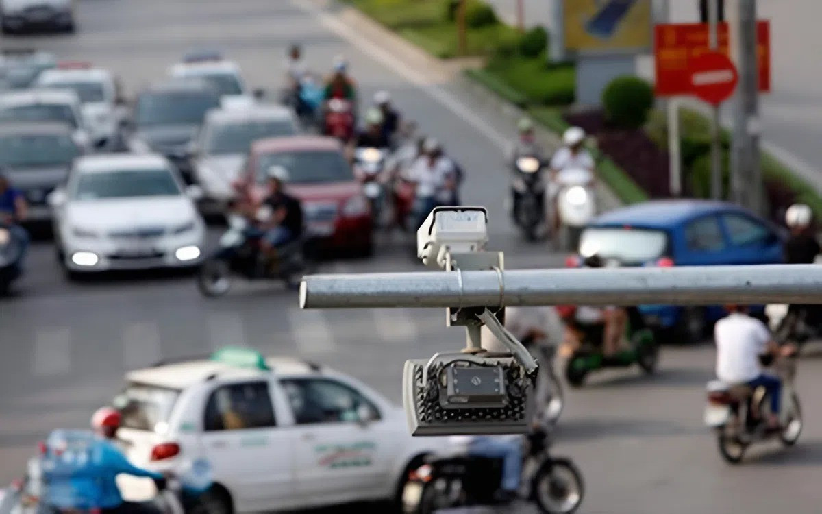 TPHCM sẽ lắp camera kiểm soát xe xăng dầu không đạt chuẩn vào vùng phát thải thấp. (Ảnh minh họa) minhhoa.jpg