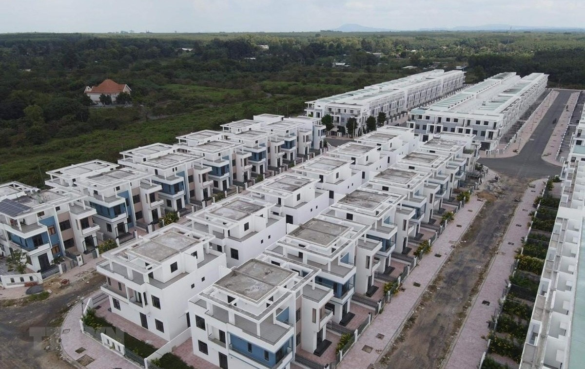 Bóng dáng nhóm cổ đông mới tại Đầu tư <a style='text-decoration: none;' href='/LDG'>LDG</a>: Đến đồng hành hay toan tính khác?