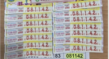 Một phụ nữ vừa trúng độc đắc 14 tờ vé số