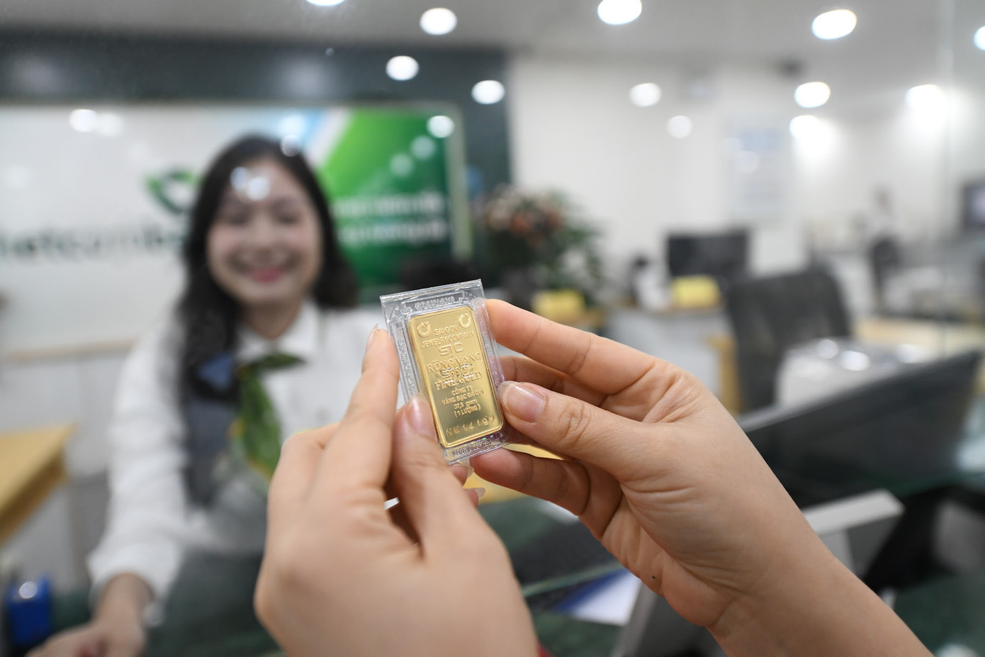 Giá vàng miếng SJC lập kỷ lục mới (ảnh: Như Ý). vny-8874-8348.jpg