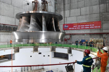 Chính thức phát điện Tổ máy số 1 thuộc dự án Nhà máy Thủy điện Hòa Bình mở rộng 9.200 tỷ