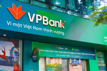 Ngân hàng - BĐS dậy sóng , VPB tím lịm sau 'tin nóng'