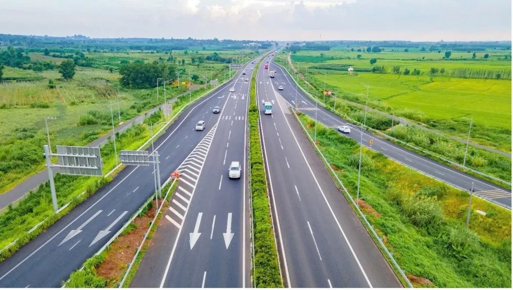 Diễn biến mới nhất về dự án mở rộng tuyến cao tốc từng hiện đại nhất Việt Nam- Ảnh 2.