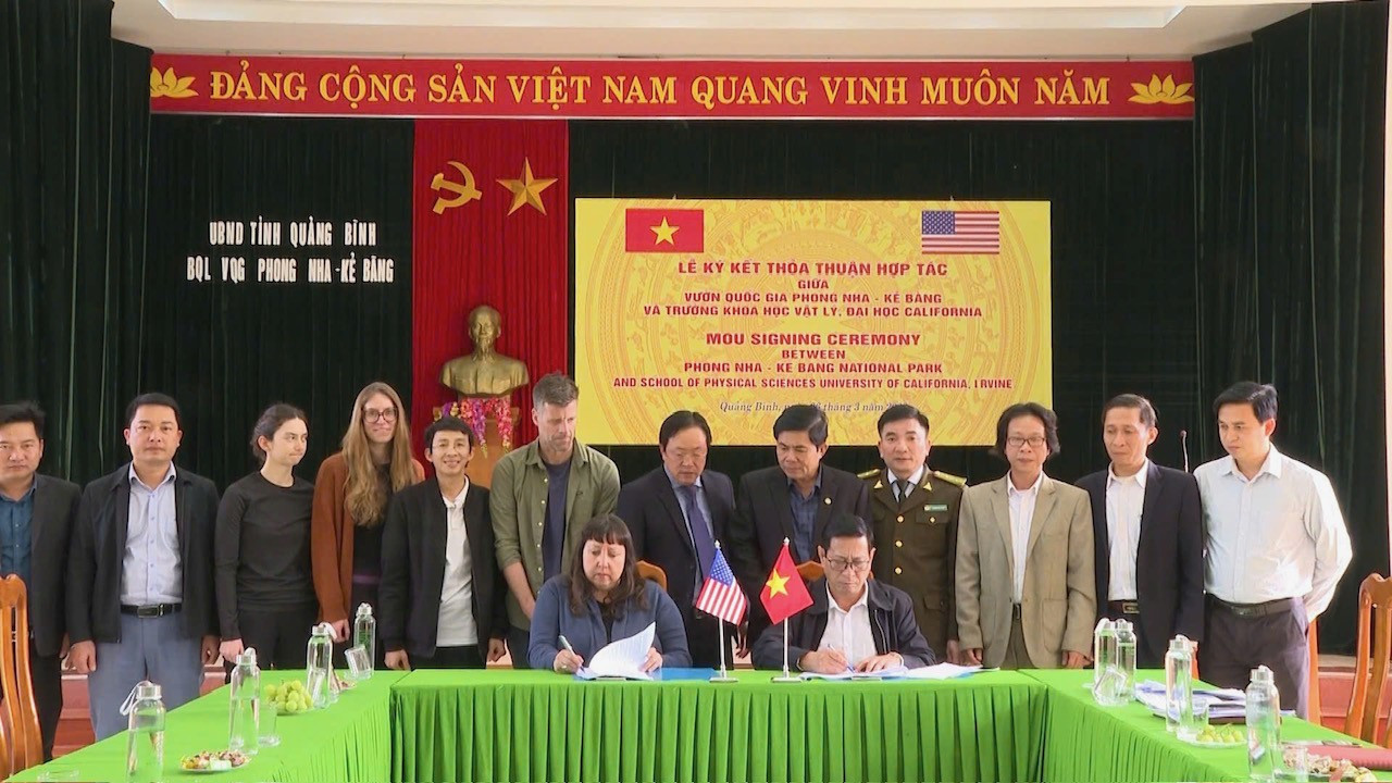 hop-tac-quoc-te-2.jpg