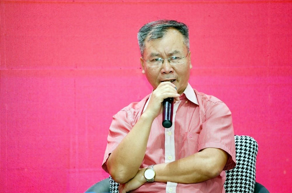 TS. Vũ Đình Ánh – Chuyên gia tài chính, Nguyên Phó Viện trưởng Viện Nghiên cứu Thị trường giá cả (Bộ Tài chính). TS. Vũ Đình Ánh – Chuyên gia tài chính, Nguyên Phó Viện trưởng Viện Nghiên cứu Thị trường giá cả (Bộ Tài chính).