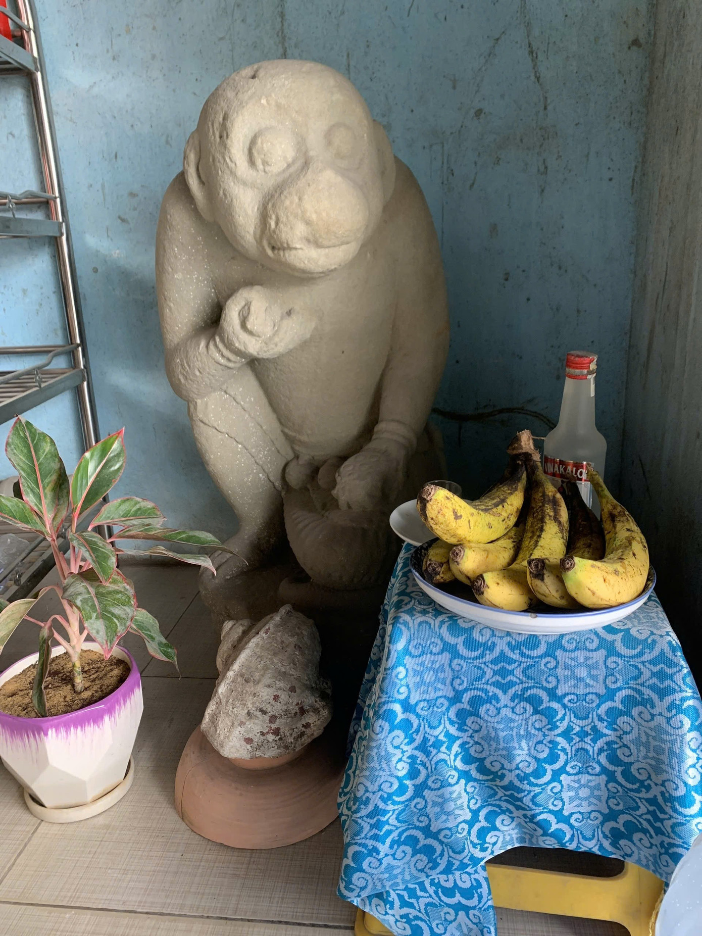 Tượng thần khỉ Hanuman. 275685653716740100.jpg