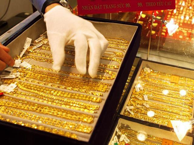 Kinh doanh vàng, trang sức, thủ công mỹ nghệ là ngành nghề kinh doanh có điều kiện. gia-vang-hom-nay--11--1543388549-48-width640height480.jpg