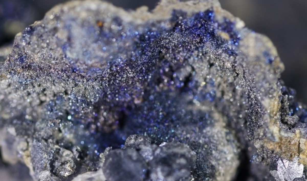 Doanh nghiệp chuyên khai thác loại quặng chứa antimon lãi đột biến, chi tạm ứng ngay cổ tức tỷ lệ 45%