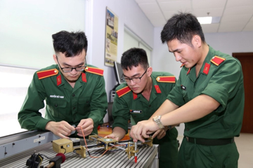 Điểm chuẩn trường quân đội năm 2025, cao nhất 30