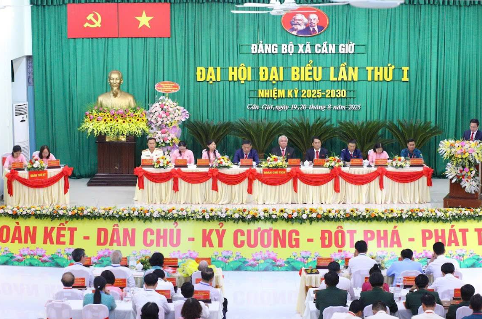 Xã sắp có tòa nhà chọc trời 108 tầng vượt Landmark 81 sẽ trở thành đô thị du lịch sinh thái biển tầm cỡ khu vực và quốc tế- Ảnh 1. Xã sắp có tòa nhà chọc trời 108 tầng vượt Landmark 81 sẽ trở thành đô thị du lịch sinh thái biển tầm cỡ khu vực và quốc tế- Ảnh 1.