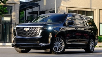 Siêu SUV Mỹ được rao bán tại Việt Nam với giá hơn 10 tỷ đồng: Là 'phòng khách di động' trang bị tân tiến, chung động cơ với VinFast President