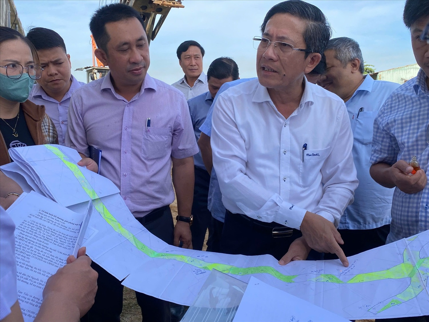 Đà Nẵng ra tối hậu thư với cây cầu trăm tỷ bị 'om' suốt gần một thập kỷ- Ảnh 2. Đà Nẵng ra tối hậu thư với cây cầu trăm tỷ bị 'om' suốt gần một thập kỷ- Ảnh 2.