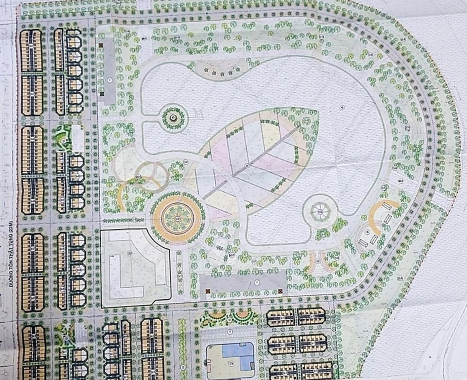 Với vị trí sát trung tâm Phan Thiết, gần biển, dự án từng được giới đầu tư bất động sản đặc biệt quan tâm. Song, trong bản quy hoạch, những khối cao ốc, biệt thự bao bọc gần như che khuất toàn bộ công viên (trong ảnh là phối cảnh công viên Hùng Vương). img-7135.jpg