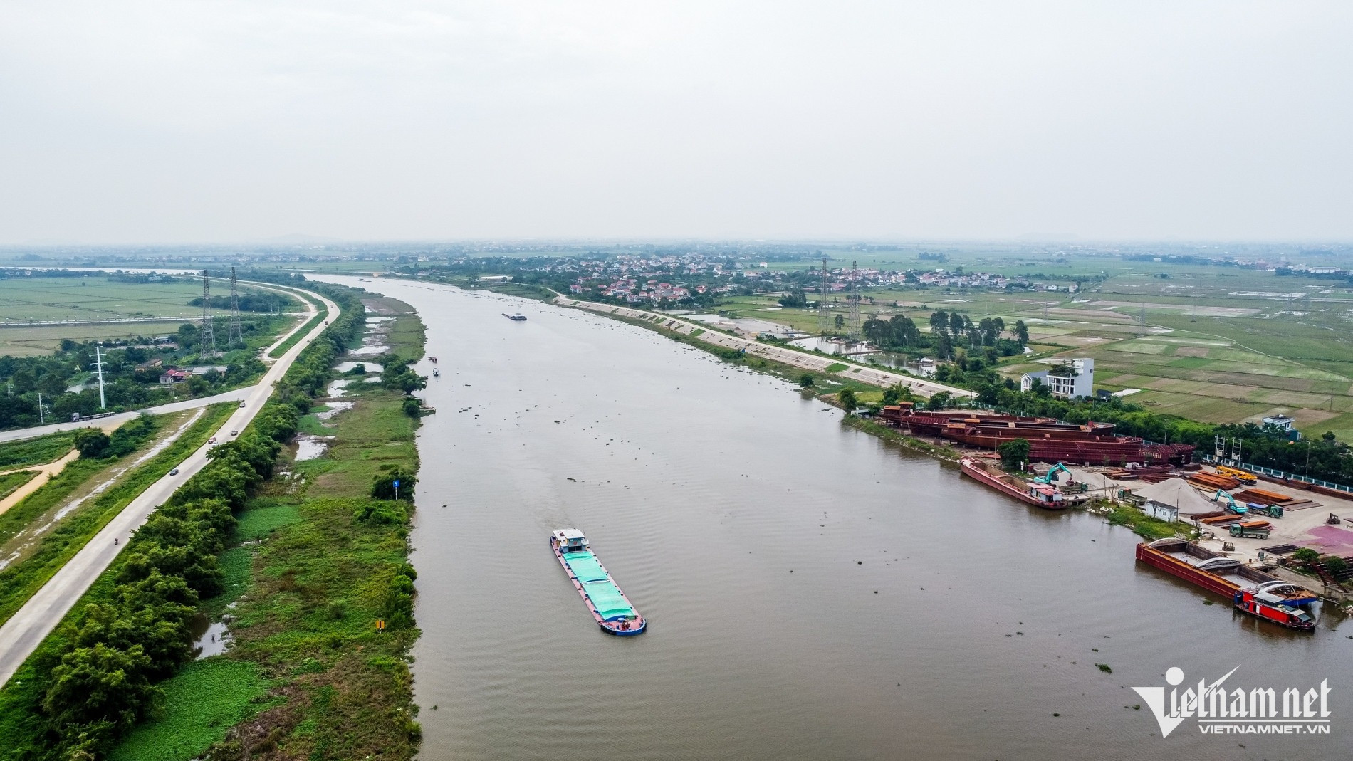 Dự chi 13.000 tỷ, 'thay áo' cho dòng sông biểu tượng của Ninh Bình- Ảnh 1.