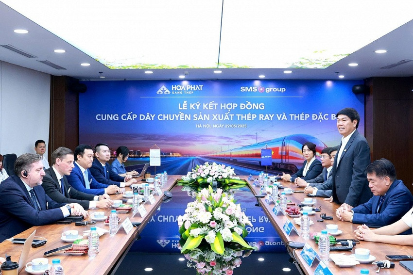 Xây nhà máy thép ray đón 'miếng bánh' hạ tầng trăm tỷ USD, Hòa Phát (<a style='text-decoration: none;' href='/HPG'>HPG</a>) hưởng lợi ra sao?