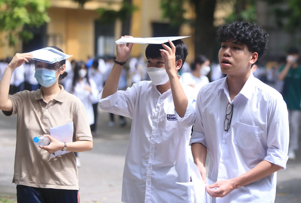 Bộ Giáo dục và Đào tạo có thông báo đến thí sinh đỗ đạt học - ảnh 1