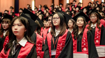 2 ngành ngôn ngữ cực hot tại Ngoại thương: 100% sinh viên ra trường có việc ngay, điểm chuẩn 'đỉnh nóc'