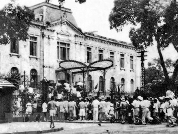 Tòa nhà hơn 100 tuổi gắn liền với Cách mạng Tháng Tám, là nơi ở và làm việc của Chủ tịch Hồ Chí Minh