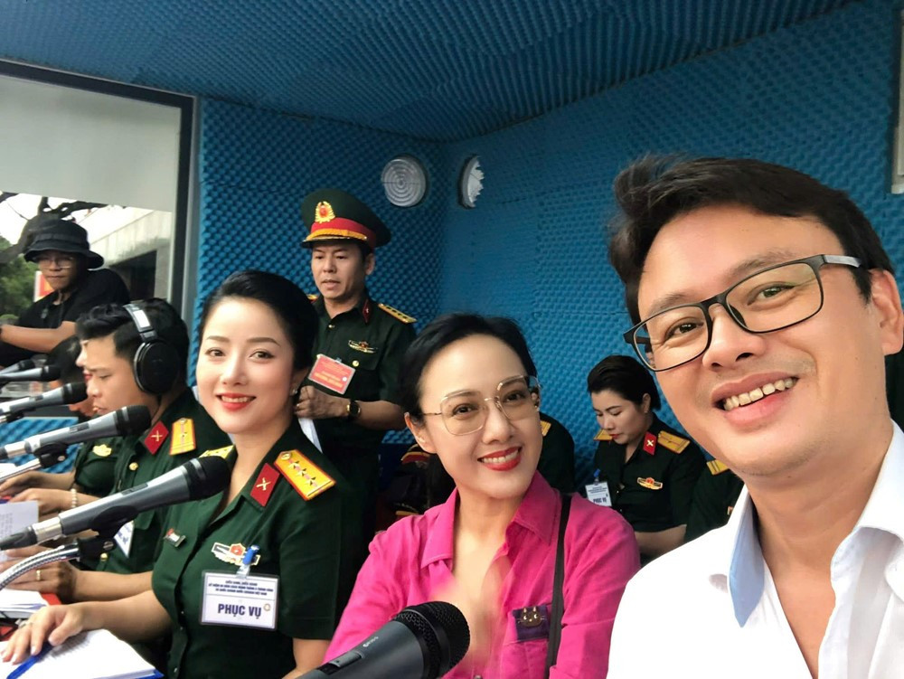 Tổ thuyết minh sự kiện A80: <a style='text-decoration: none;' href='/BTV'>BTV</a> Hoài Anh 'gây sốt', những cái tên khác cũng 'hot' không kém - ảnh 3
