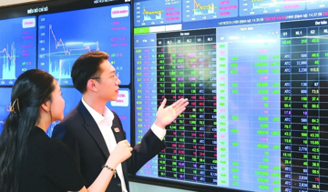 Cổ phiếu ‘vua’ trở lại và lợi hại hơn xưa