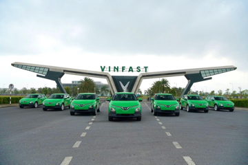 Sau hợp đồng chuyển đổi 4.000 xe điện VinFast, taxi Mai Linh kỳ vọng thoát lỗ