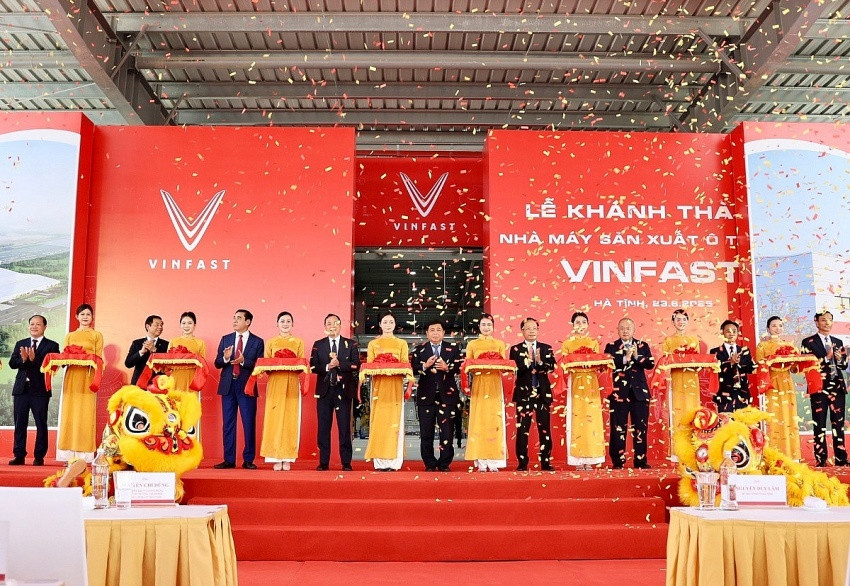 Nhà máy sản xuất ô tô điện thứ 2 tại Việt Nam của VinFast ‘ra lò’ lô VF 3 đầu tiên