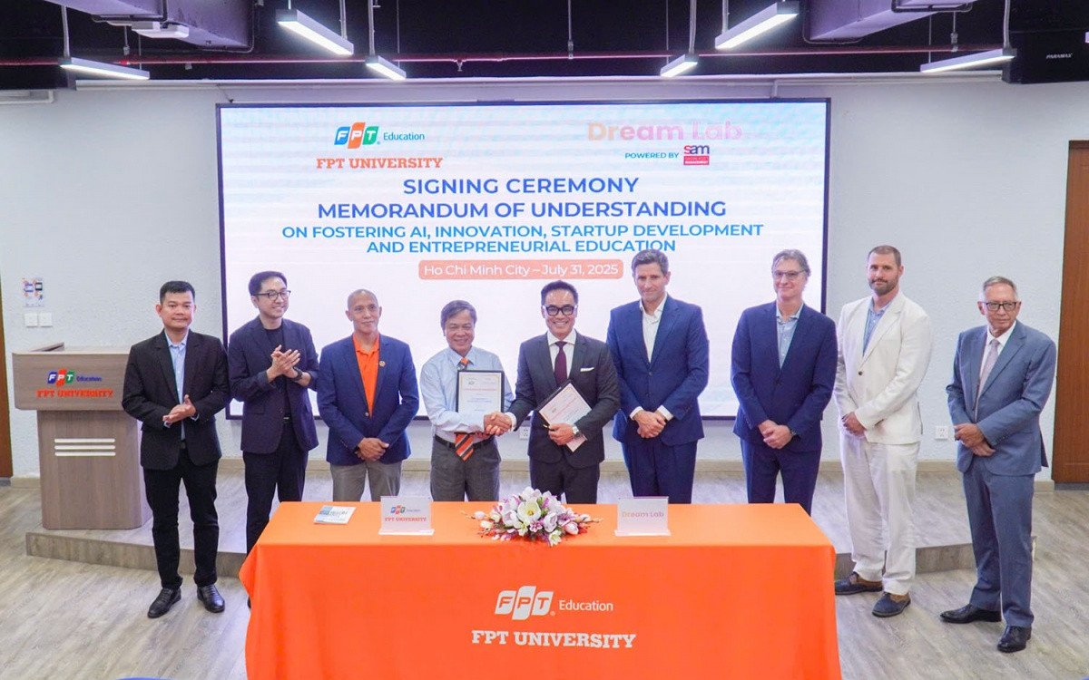 Đại học <a style='text-decoration: none;' href='/FPT'>FPT</a> bắt tay Dream Lab xây 'lò ươm' startup kỳ lân thế hệ mới tại Việt Nam Đại học <a style='text-decoration: none;' href='/FPT'>FPT</a> bắt tay Dream Lab xây 'lò ươm' startup kỳ lân thế hệ mới tại Việt Nam