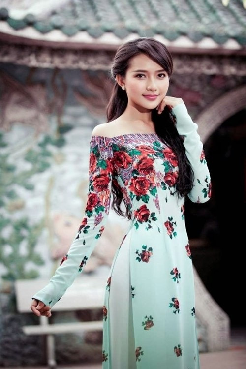 Mỹ nhân Cà Mau khiến doanh nhân BĐS 63 tuổi 'mê như điếu đổ', sang tên tài sản trăm tỷ, tặng đất 500m2 - ảnh 2