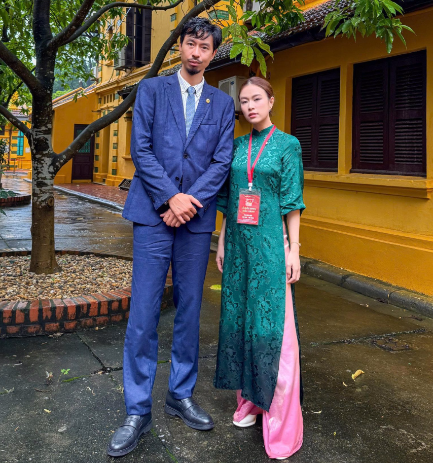 Hoàng Thùy Linh bất ngờ đăng ảnh bên ‘người ấy’, dân mạng phấn khích ‘đẩy thuyền’ - ảnh 3