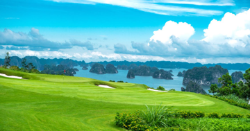 Việt Nam có 1 sân golf nhìn thẳng ra vịnh biển đẹp nhất thế giới, được kiến trúc sư lừng danh thiết kế