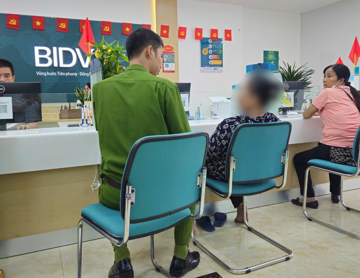 Người phụ nữ muốn chuyển khoản 600 triệu đồng vào tài khoản SHB số 1025352965, nhân viên ngân hàng lập tức báo công an