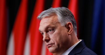 Thủ tướng Hungary thúc giục Ukraine từ bỏ ý định gia nhập NATO