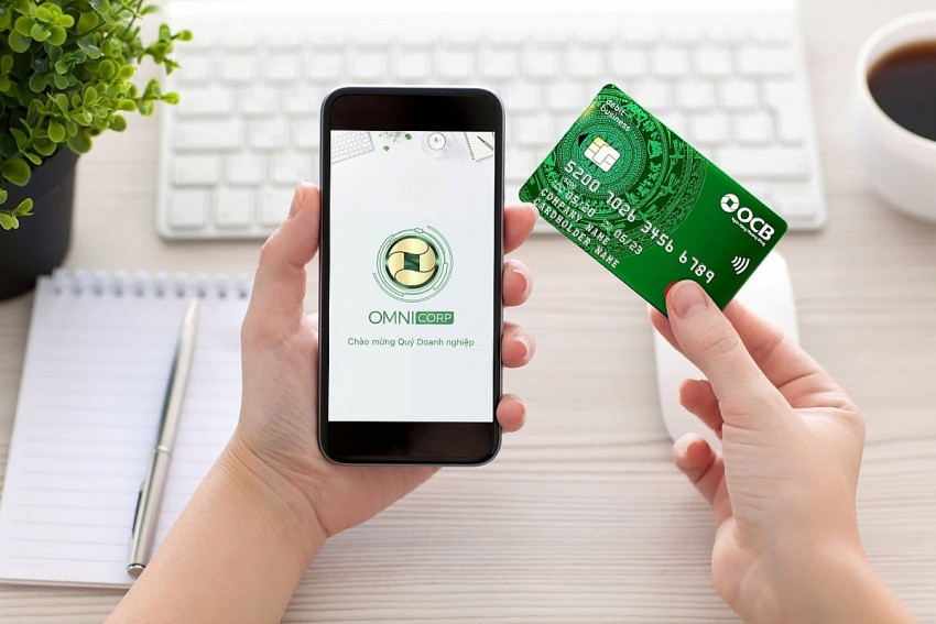 Chủ thẻ ghi nợ quốc tế doanh nghiệp nhận lợi ích kép từ <a style='text-decoration: none;' href='/OCB'>OCB</a>