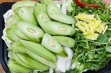 Loại quả tên cực lạ trước cho không ai lấy, nay 'lên đời' thành đặc sản, giá cao vẫn hút khách thành thị