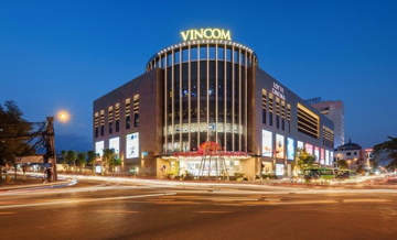Vincom Retail (VRE) đặt cọc hơn 16.000 tỷ đồng cho loạt thương vụ hợp tác với Vingroup