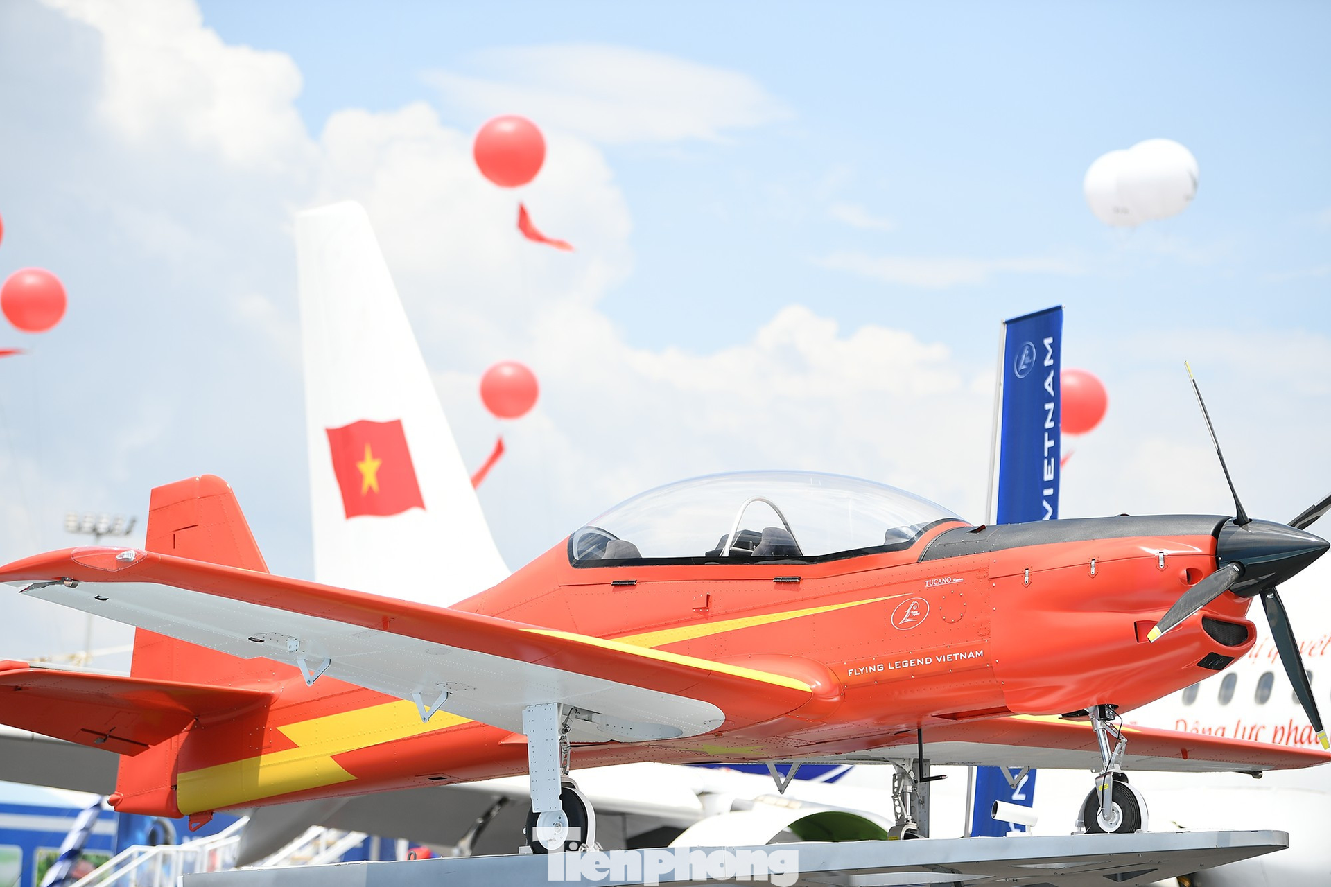 tp-trien-lam-thanh-tuu-dat-nuoc-21.png