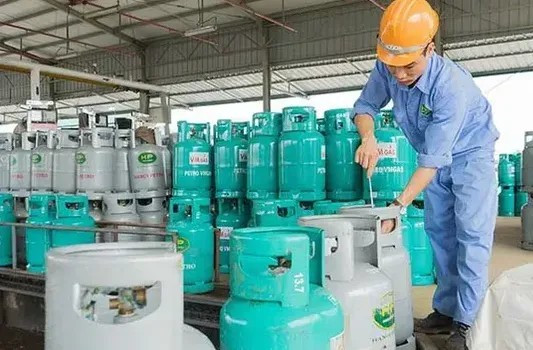 Giá gas bán lẻ tăng từ 1/9. gia-gas-2.png